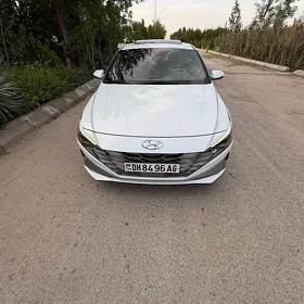 Hyundai Elantra 2021