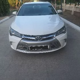 Toyota Camry 2017