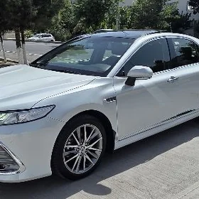 Toyota Camry 2023