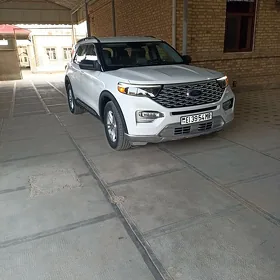 Ford Explorer 2021