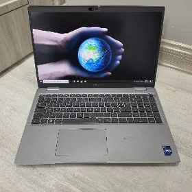 Dell 5540 i7-13 16/256