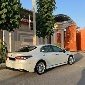 Toyota Camry 2022