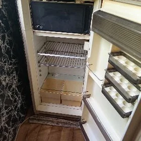 холодильник советский