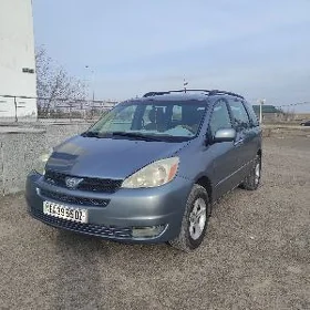 Toyota Sienna 2004