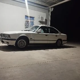 BMW 525 1990