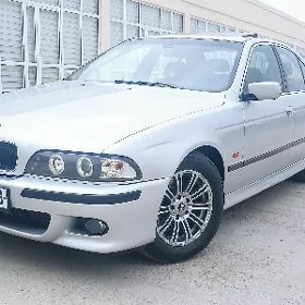 BMW E39 1998