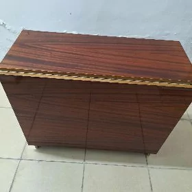 Стол