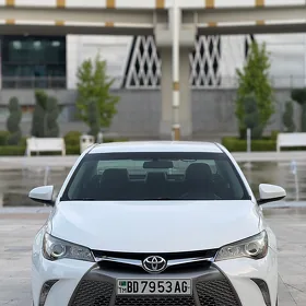 Toyota Camry 2017