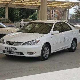 Toyota Camry 2004