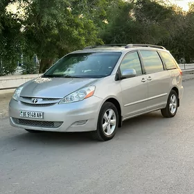 Toyota Sienna 2009