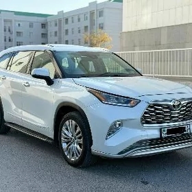 Toyota Highlander 2020