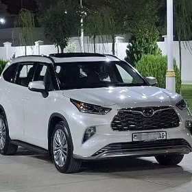 Toyota Highlander 2021