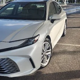 Toyota Camry 2025