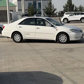 Toyota Camry 2005