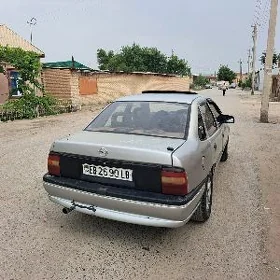 Opel Vectra 1992