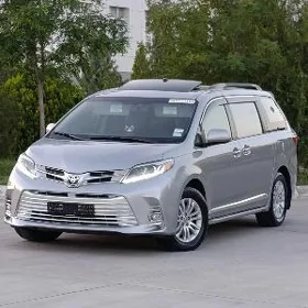 Toyota Sienna 2017