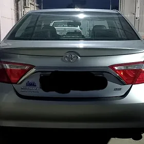 Toyota Camry 2017
