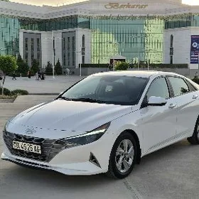Hyundai Elantra 2020