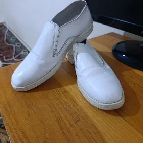 Ak köwüş