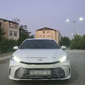 Toyota Camry 2025