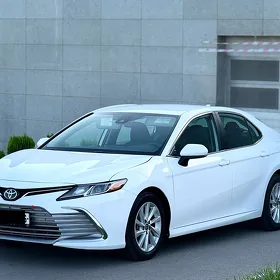 Toyota Camry 2021