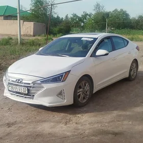 Hyundai Elantra 2020