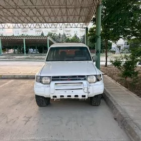 Mitsubishi Pajero 1997