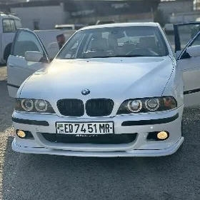 BMW E39 1999