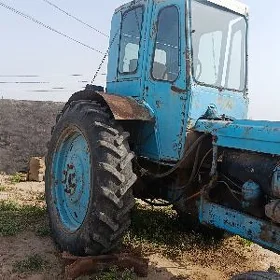 Belarus 320 1990