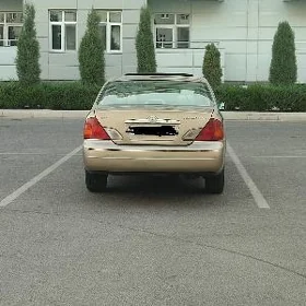 Toyota Avalon 2001