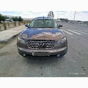 Infiniti FX35 2005