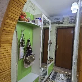 2этаж дом 2нжи этаж 2комнат