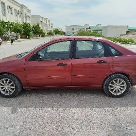 Ford Focus 2000