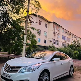 Hyundai Azera 2011