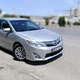 Toyota Camry 2013
