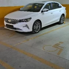 Geely Emgrand 2025