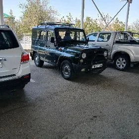 UAZ 469 2005