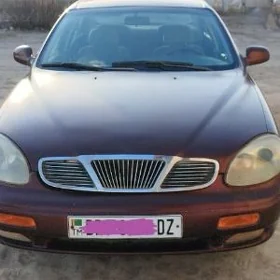 Daewoo Leganza 1998
