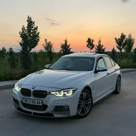 BMW 330 2017