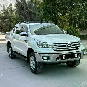 Toyota Hilux 2017