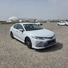 Toyota Camry 2023