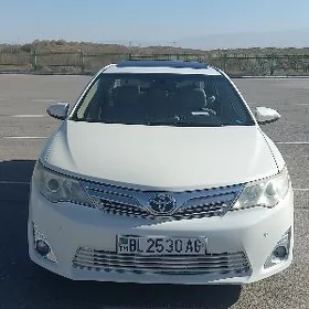 Toyota Camry 2012