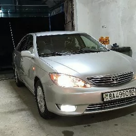 Toyota Camry 2004
