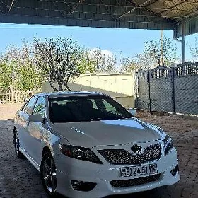 Toyota Camry 2010