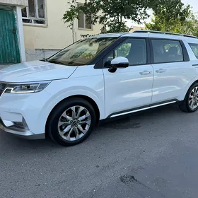 Kia Carnival 2021