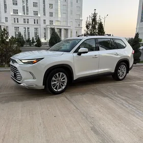 Toyota Grand Highlander 2024