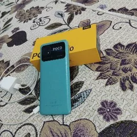 Poco  c40