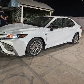 Toyota Camry 2023