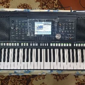 Yamaha PSR 950