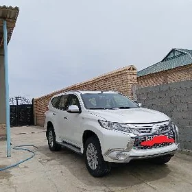Mitsubishi Montero Sport 2019